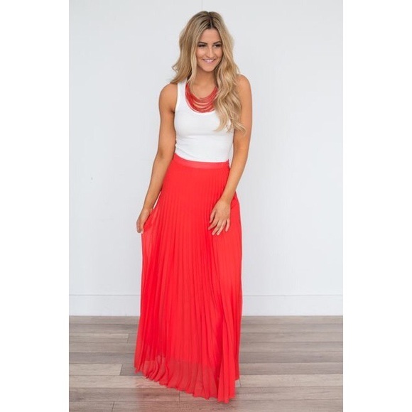 Dresses & Skirts - Maxi Skirt